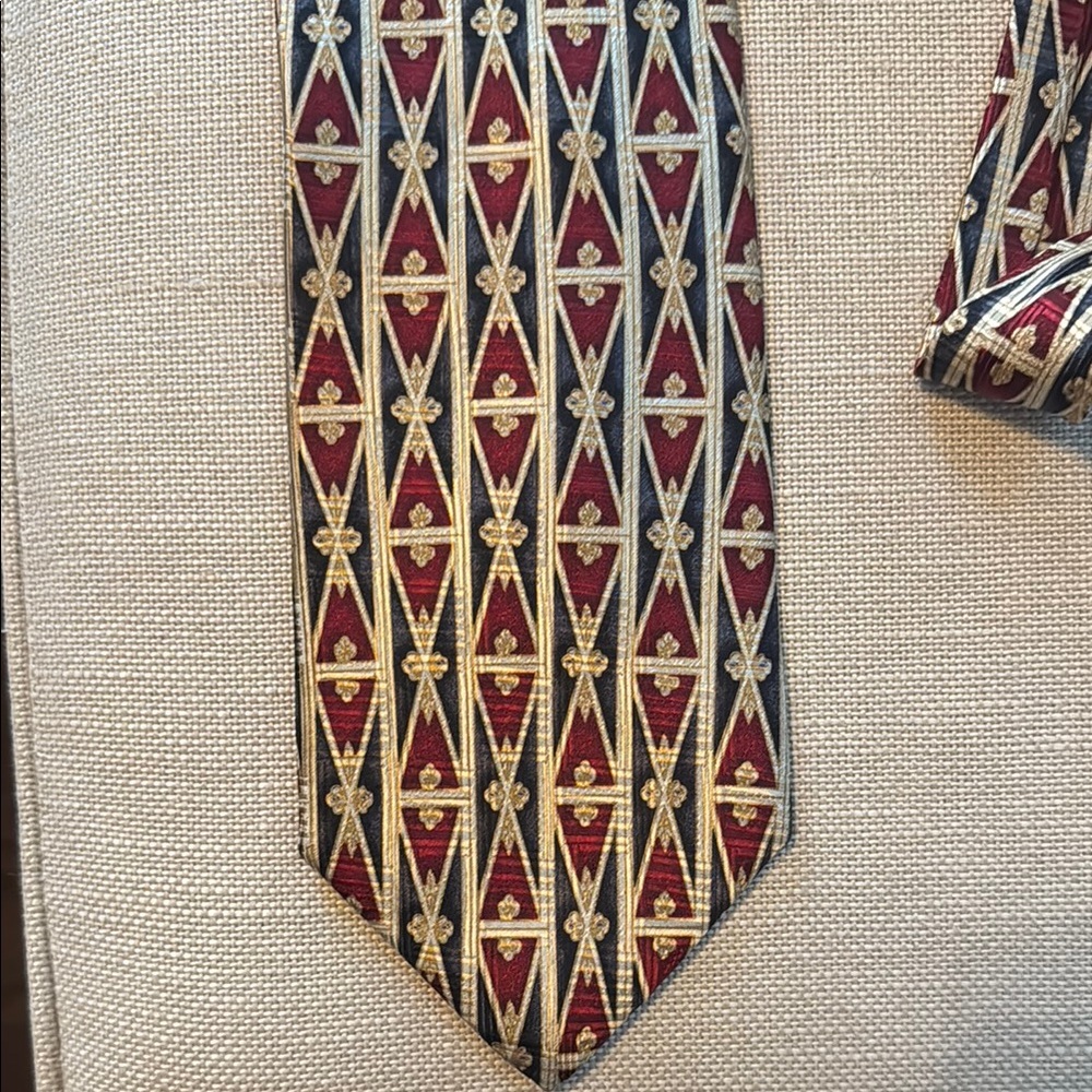 Geometric Red and Gold Tie
